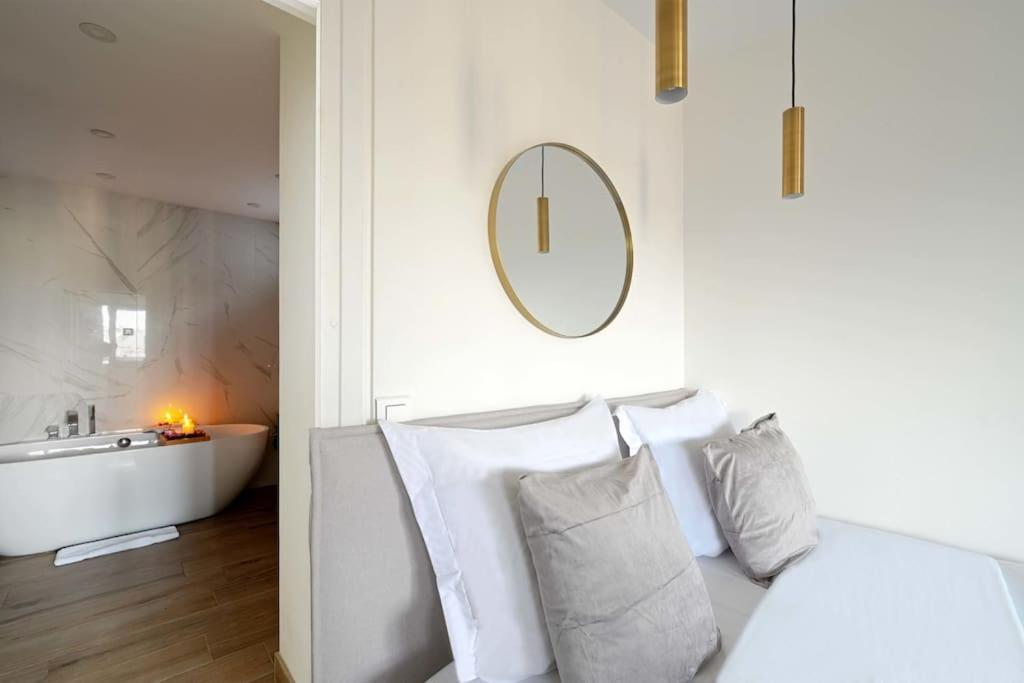 Ensoleille Canal Ourcq Apartment *