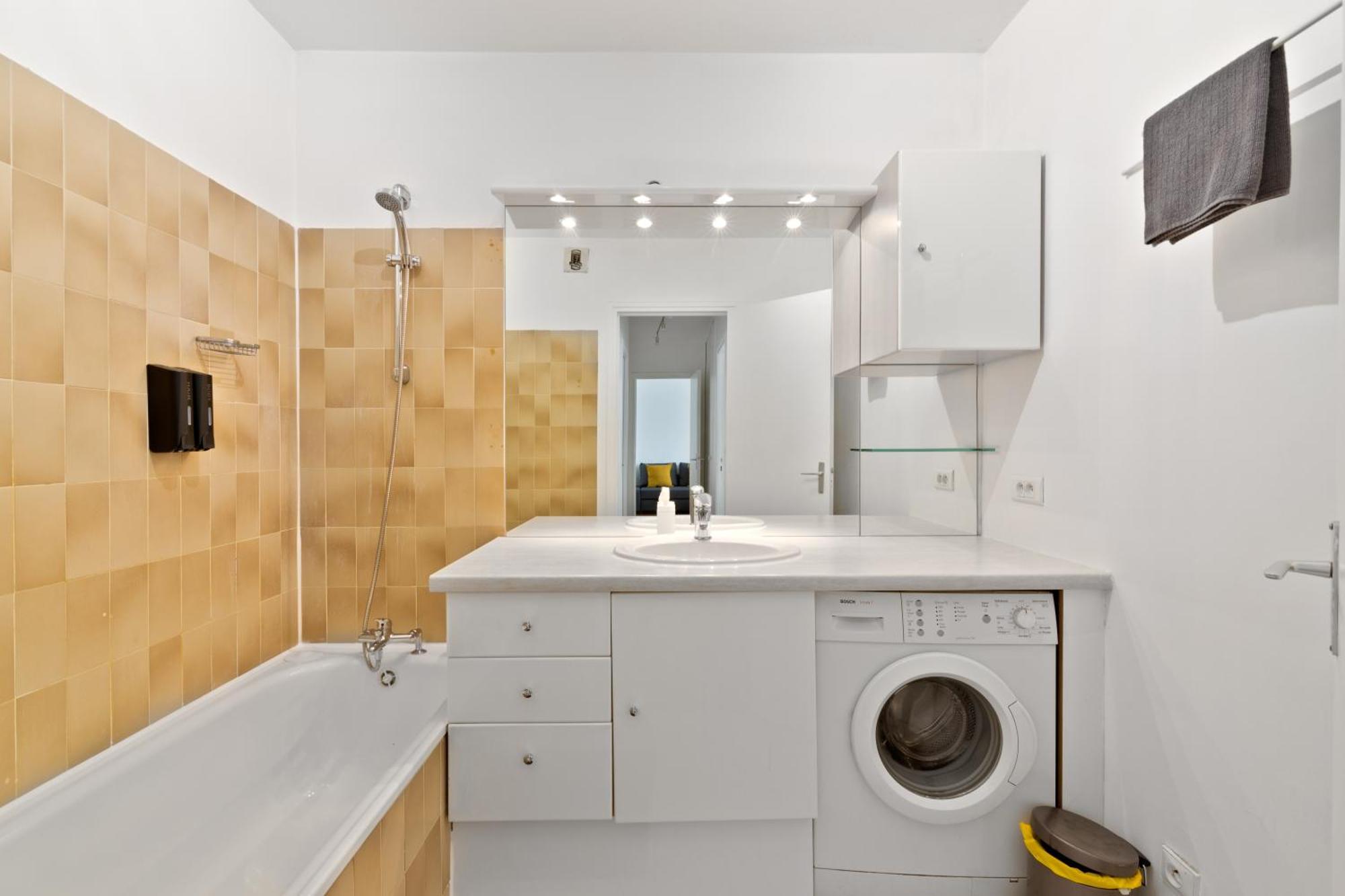 Apartment Quartier Tour Eiffel 4 *