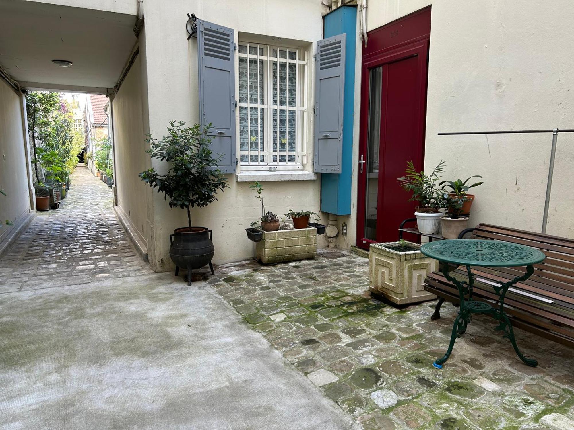 Jean Moulin Apartment