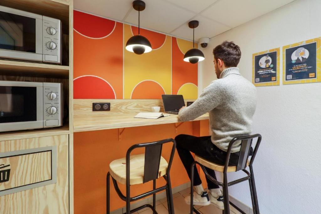 Eiffel Citea Access Dayroom Espace Sans Nuitee Et Partagee Chatillon Nuitee -- Repos Journee Ou Espace Travail 8-19h Proche Tour Eiffel Ou Usage Bureau A L'heure En Journee -- Nuitee Chatillon Avenue Paris