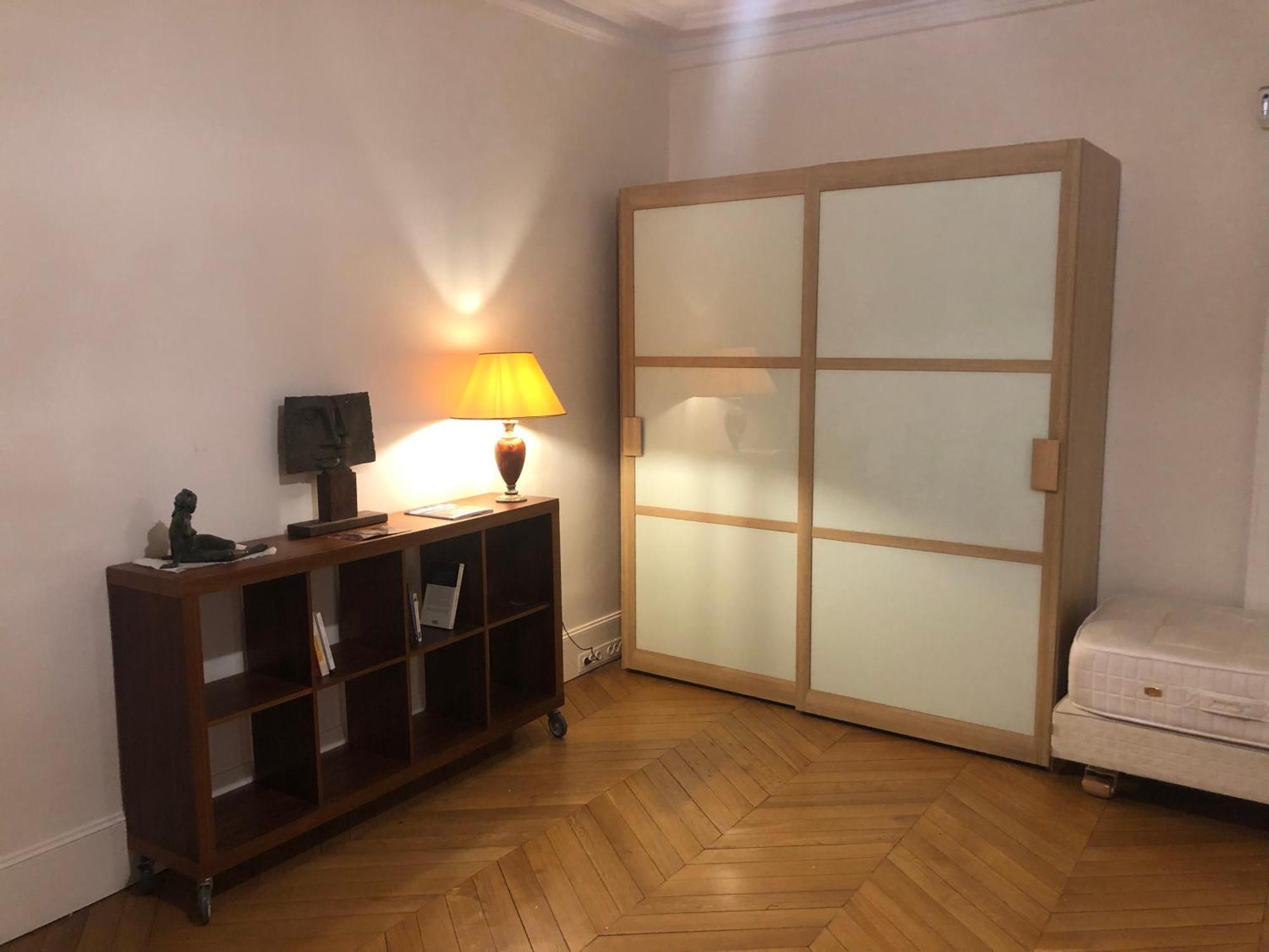Apartment Cosy 2 50m2 Parisian Classic Flat - Passy, 16th Arrondissement, Near Eiffel Tower *