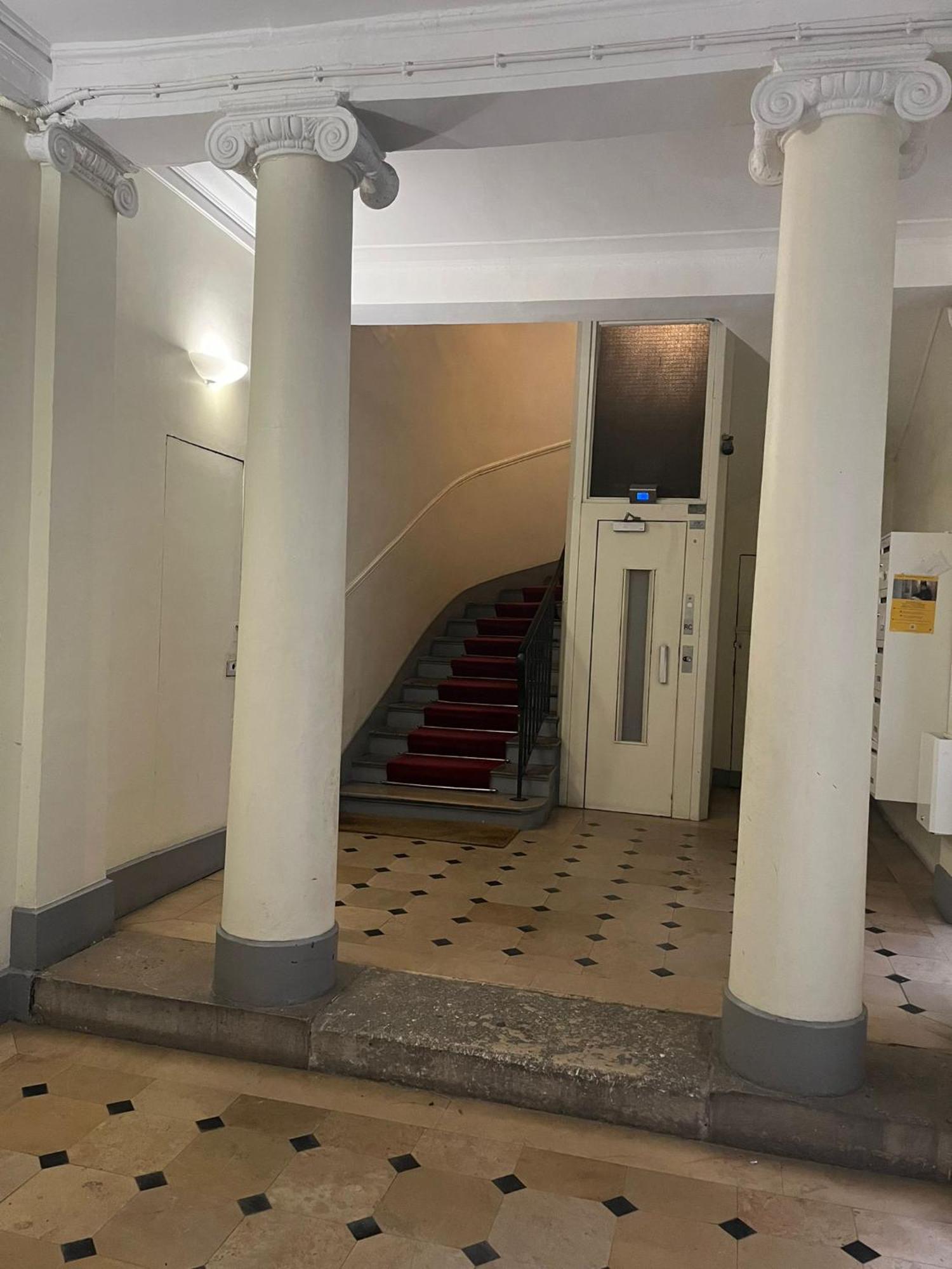 Cosy Opera With Lift Ascenseur Apartment