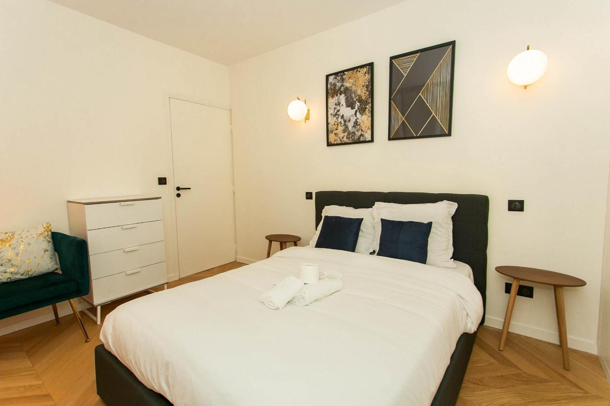 Haussmann - 2br Near Champs-elysees - Cityapartmentstay Apartment