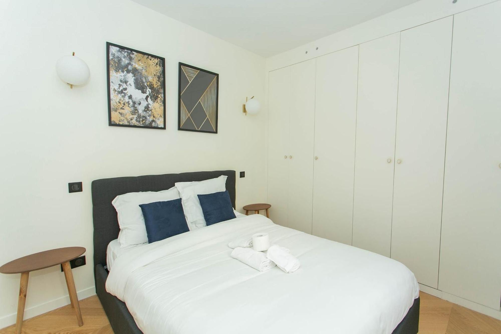 Haussmann - 2br Near Champs-elysees - Cityapartmentstay Apartment