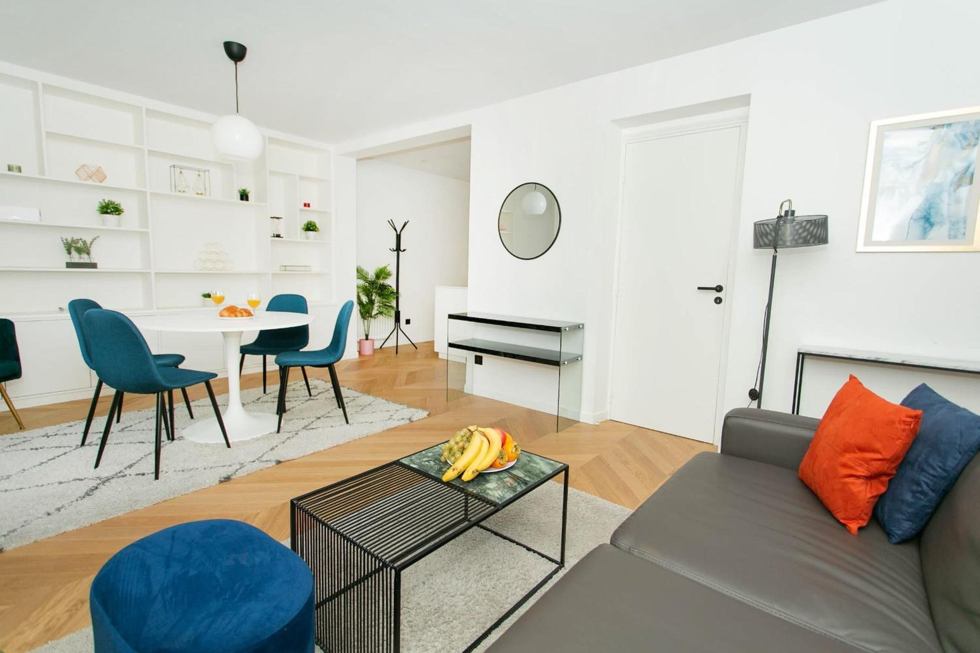 Haussmann - 2br Near Champs-elysees - Cityapartmentstay Apartment Paris