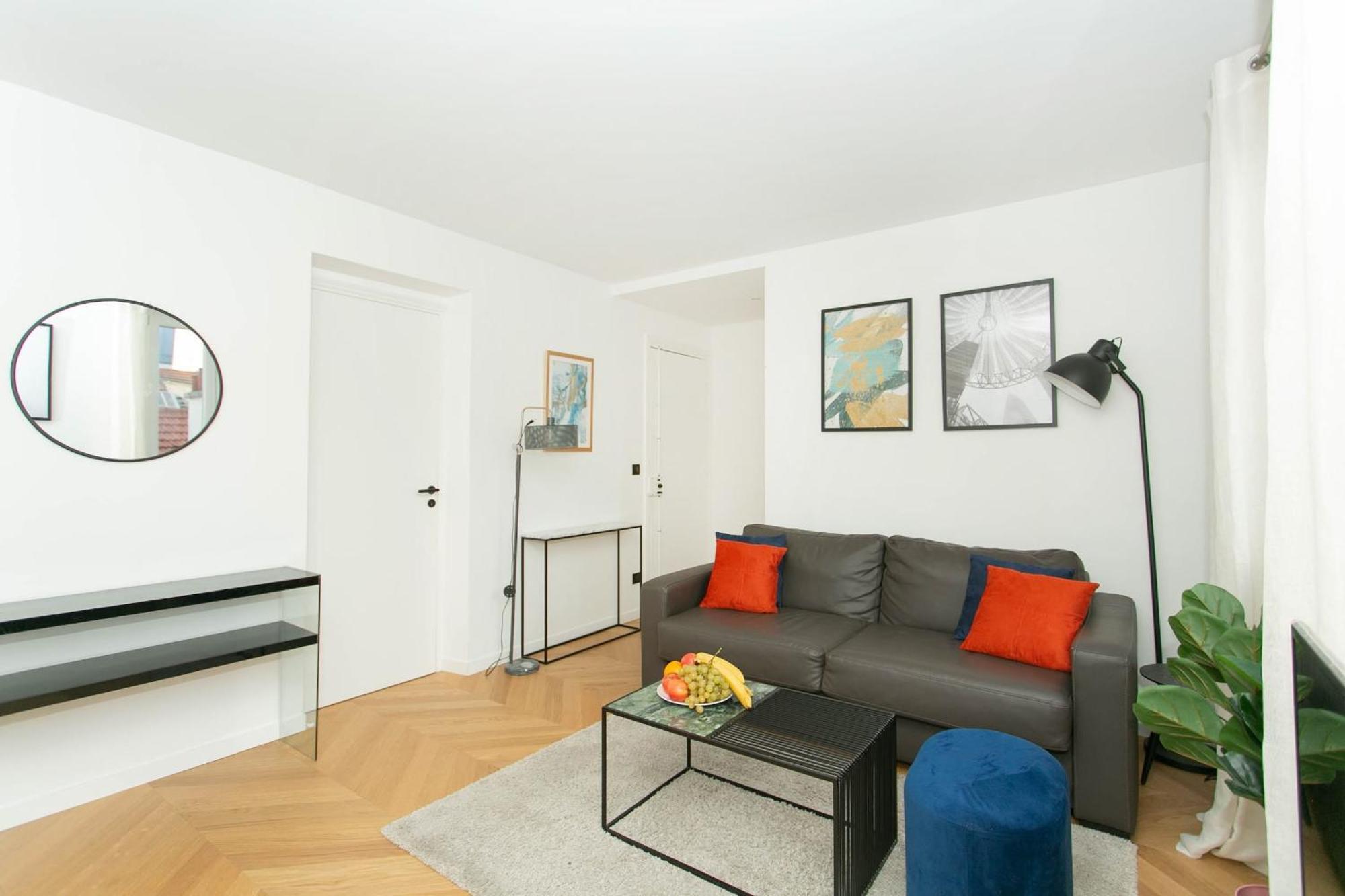 Haussmann - 2br Near Champs-elysees - Cityapartmentstay Apartment
