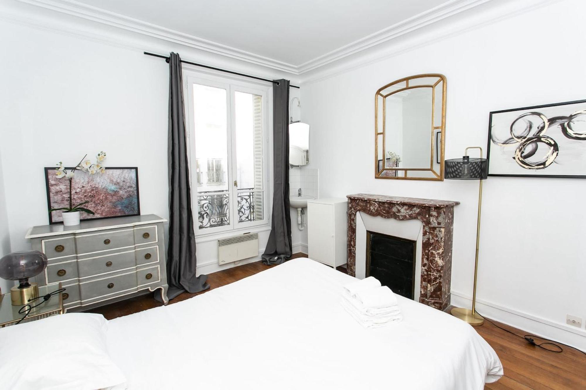 Marche 2Br Cosy *