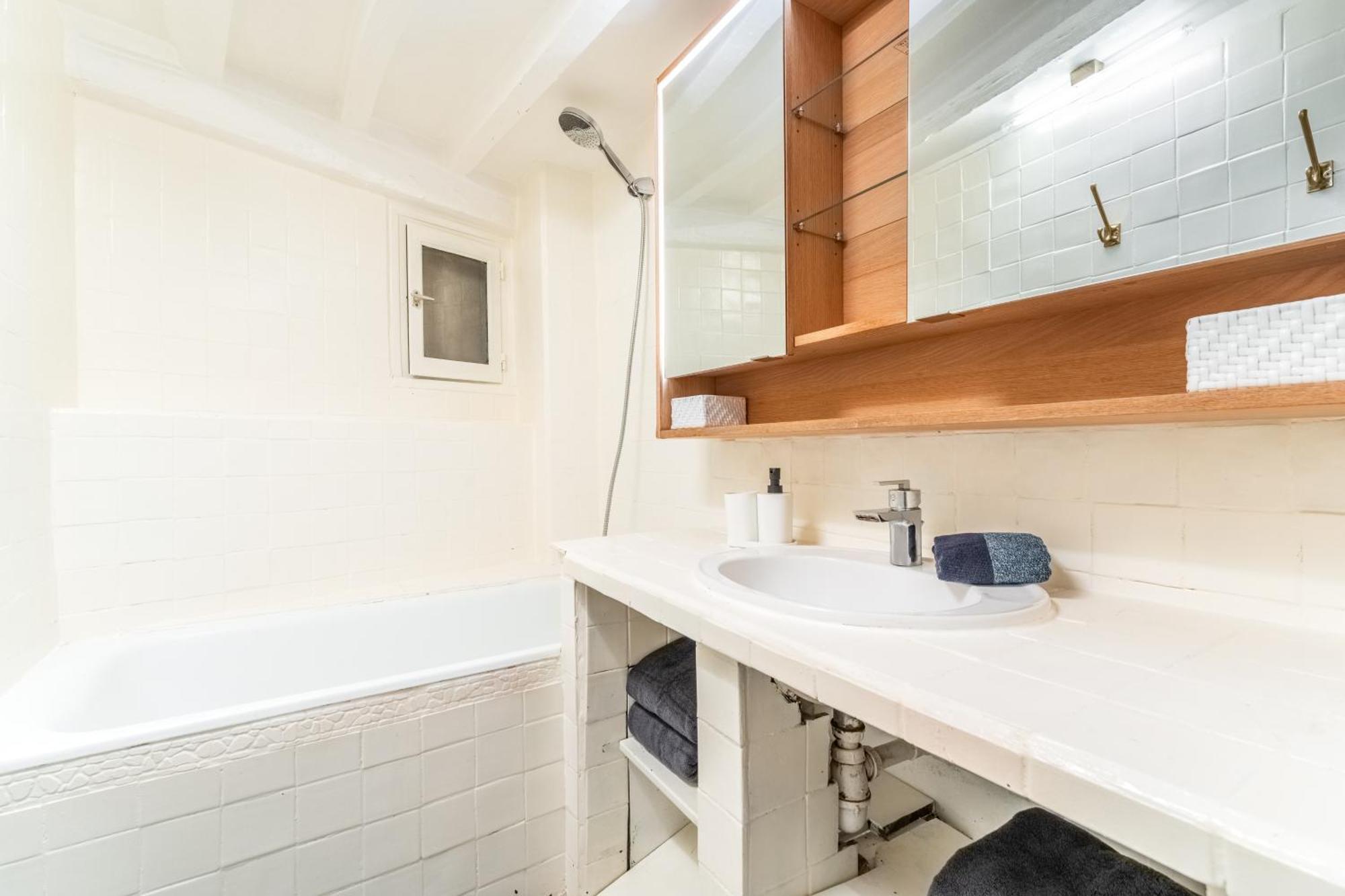 Charming Flat Montorgueil Paris