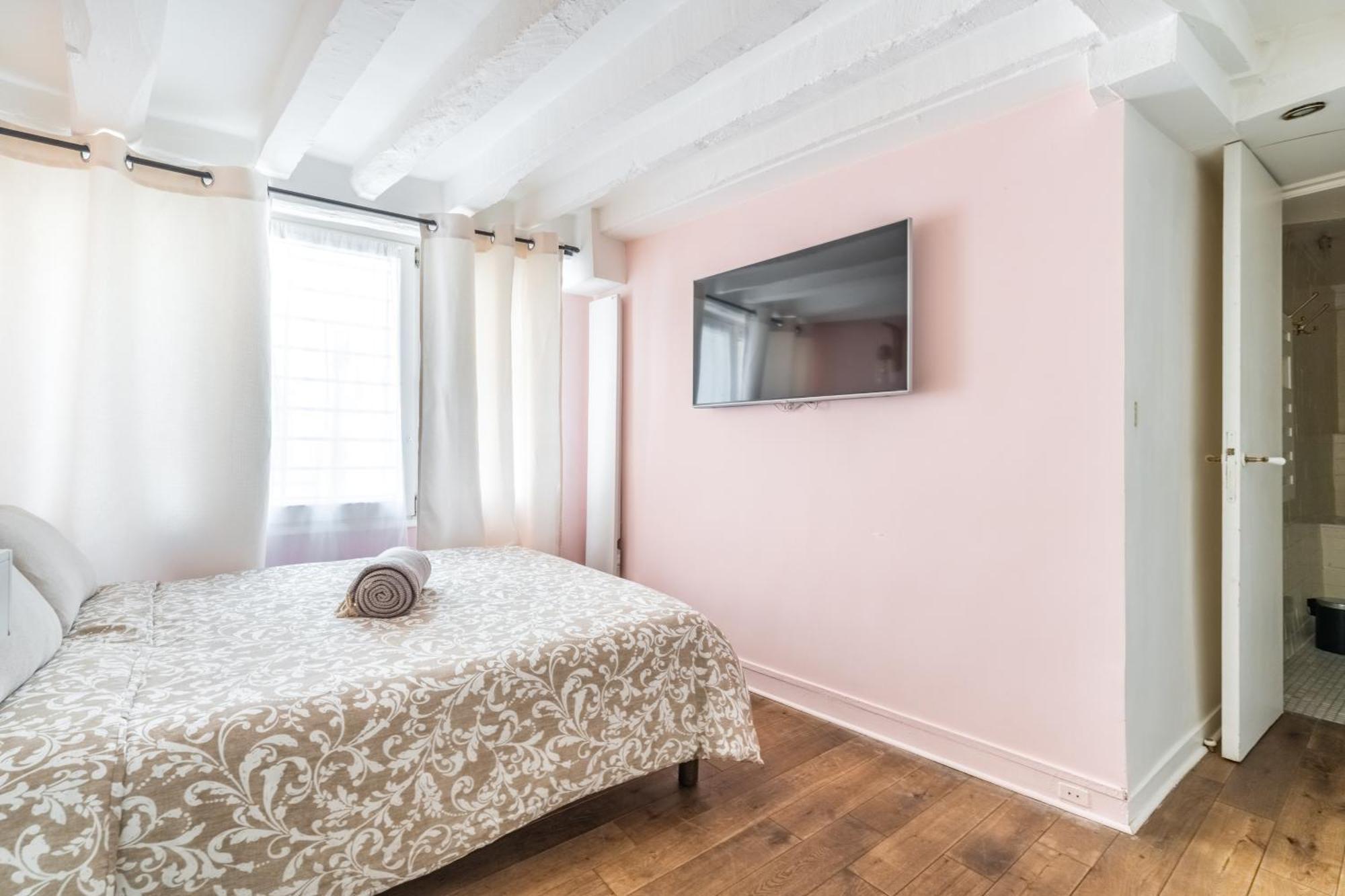 Charming Flat Montorgueil * Paris