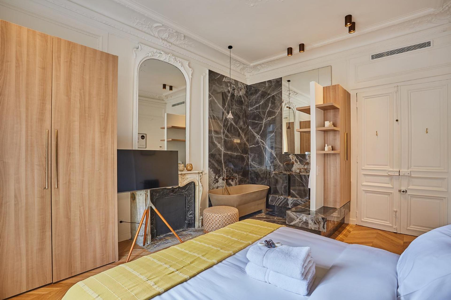 Opera Vendome By Prestige Apartment