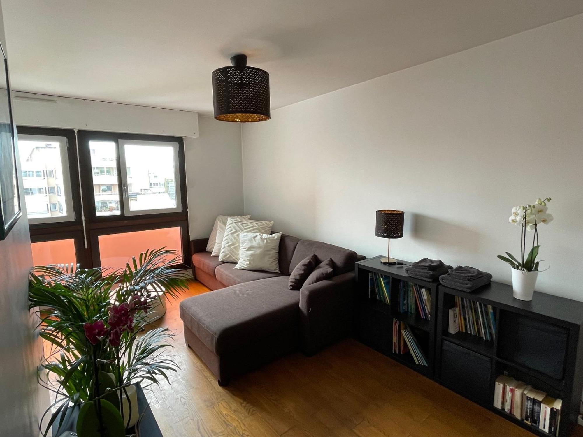 2 Pieces Apartment *