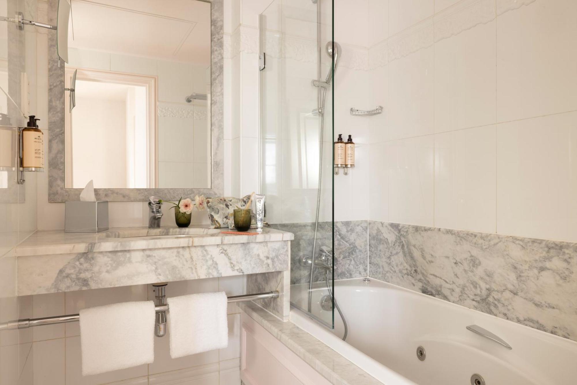 Hotel Le Lavoisier