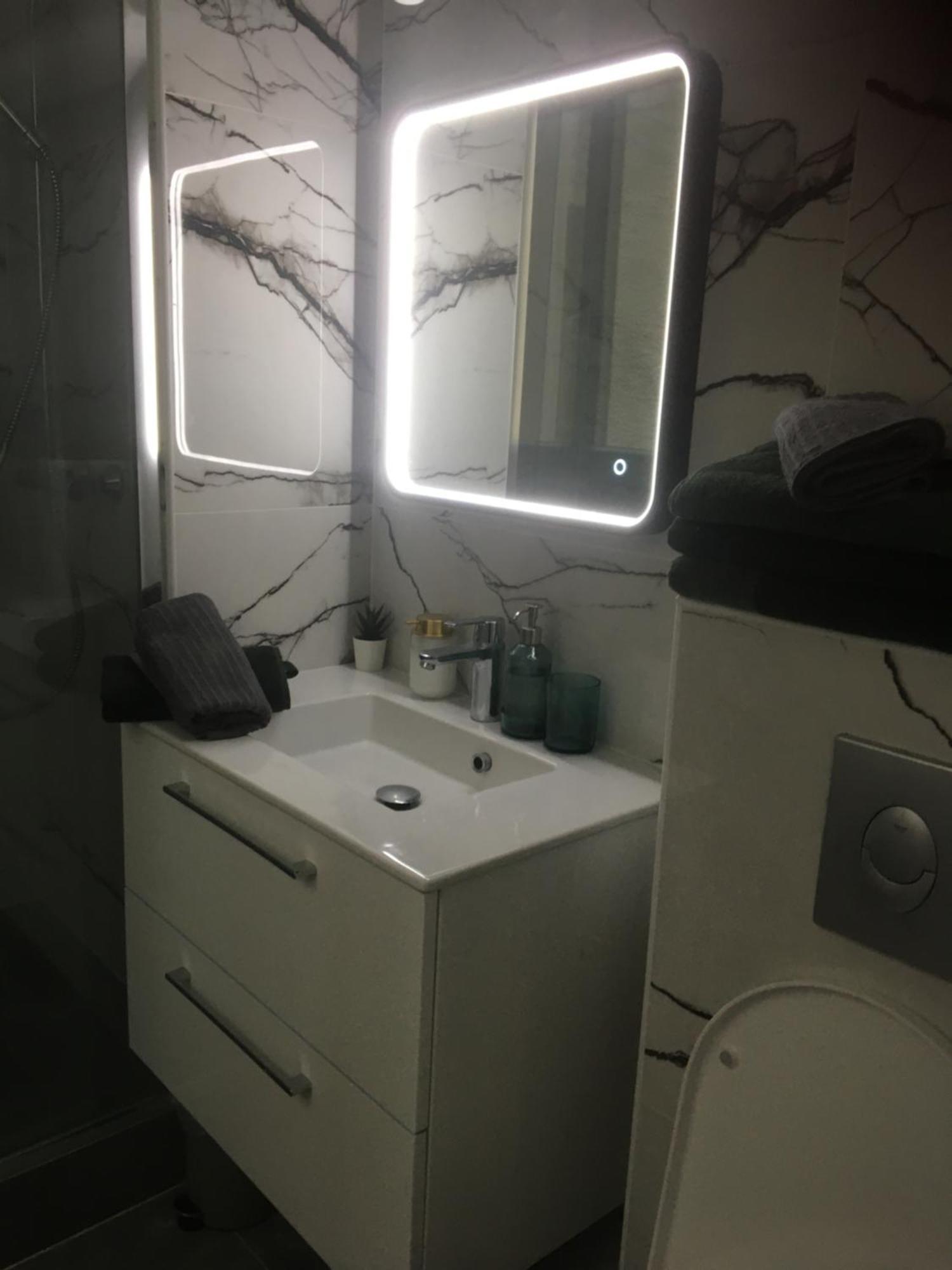 Tour Eiffel Appartement *
