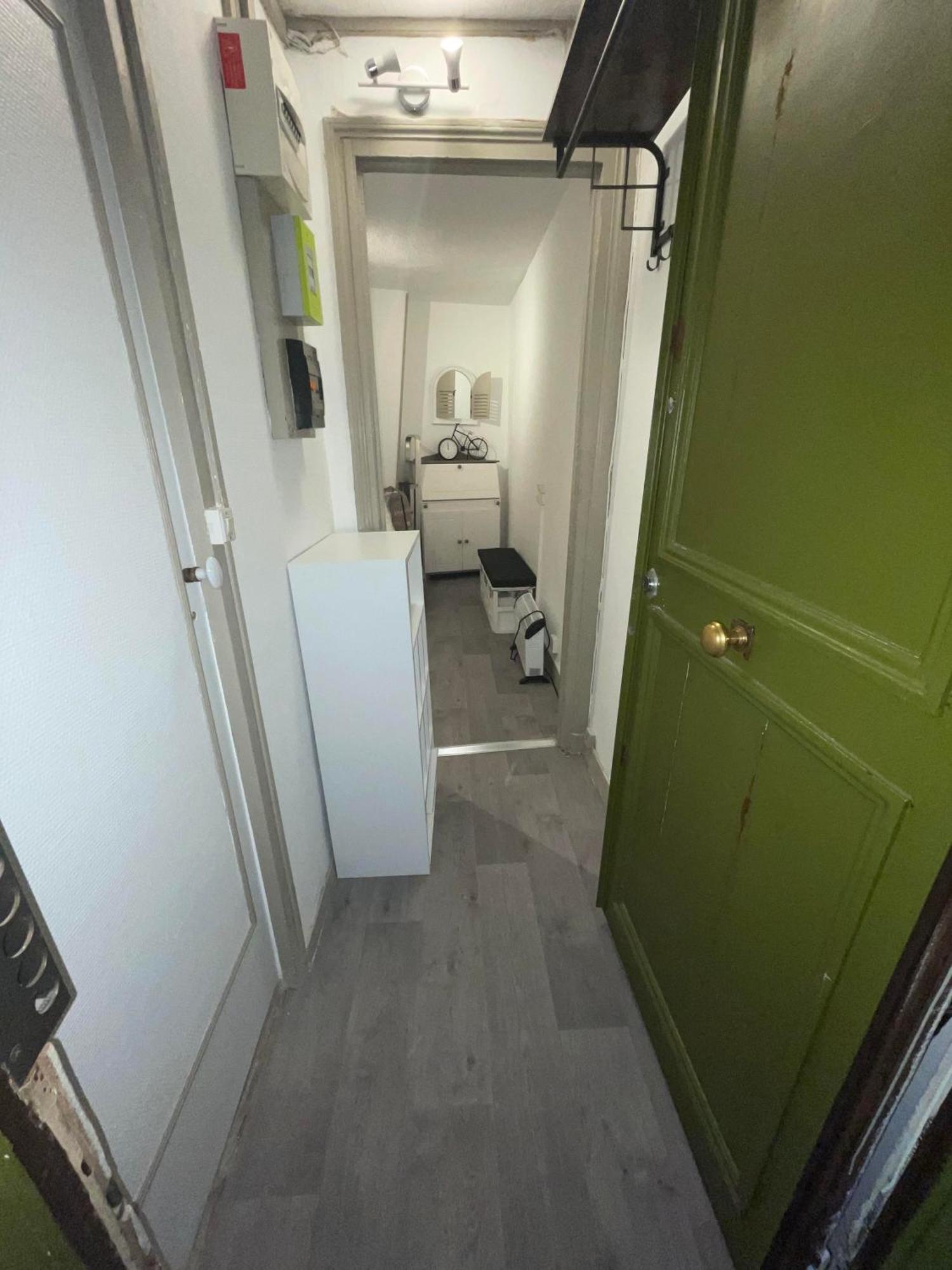 10 Canal Saint-martin Apartment