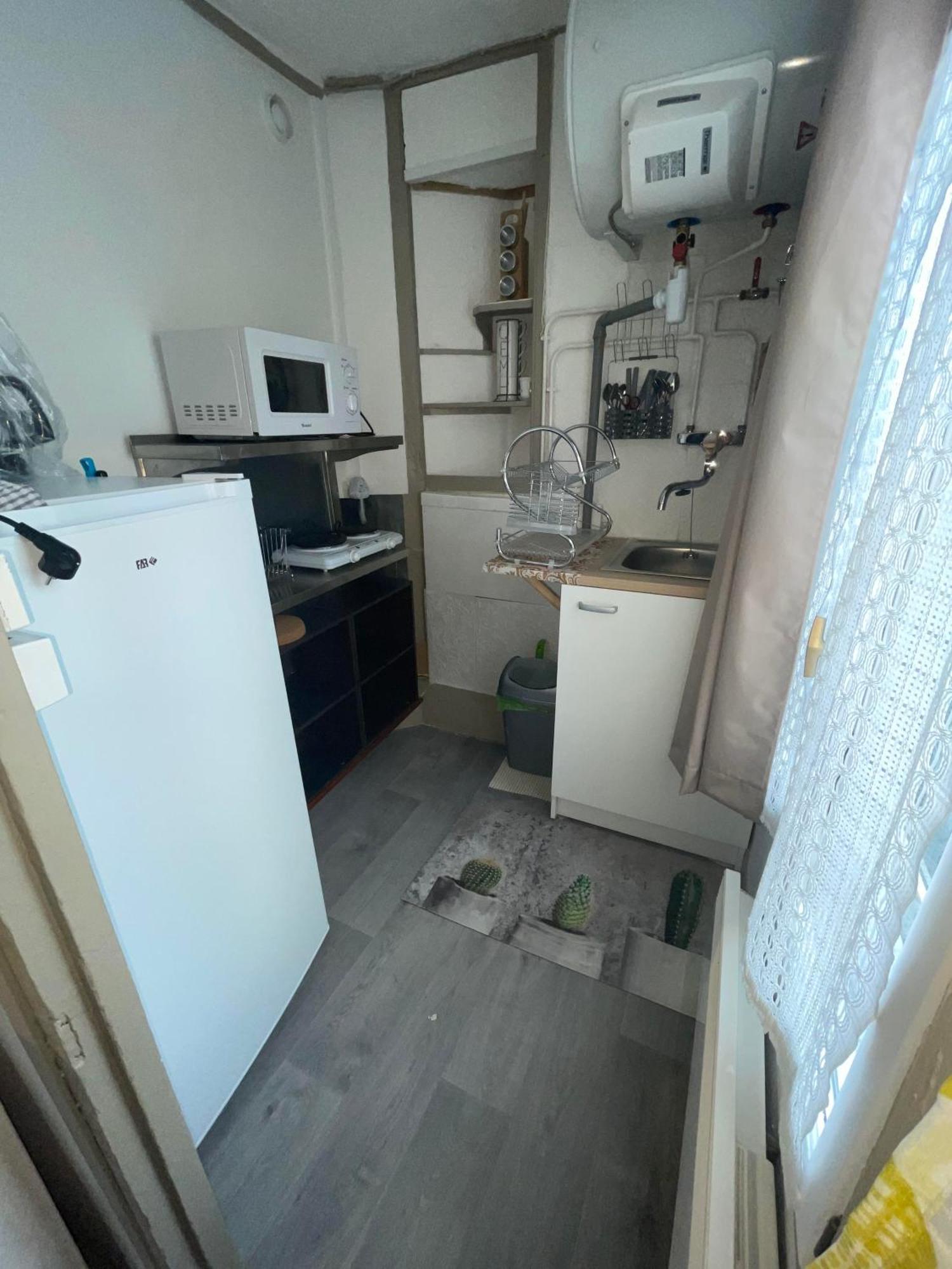 10 Canal Saint-martin Apartment Paris