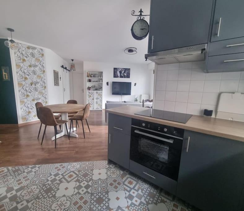Appartement Lumineux Proche Montmartre Paris