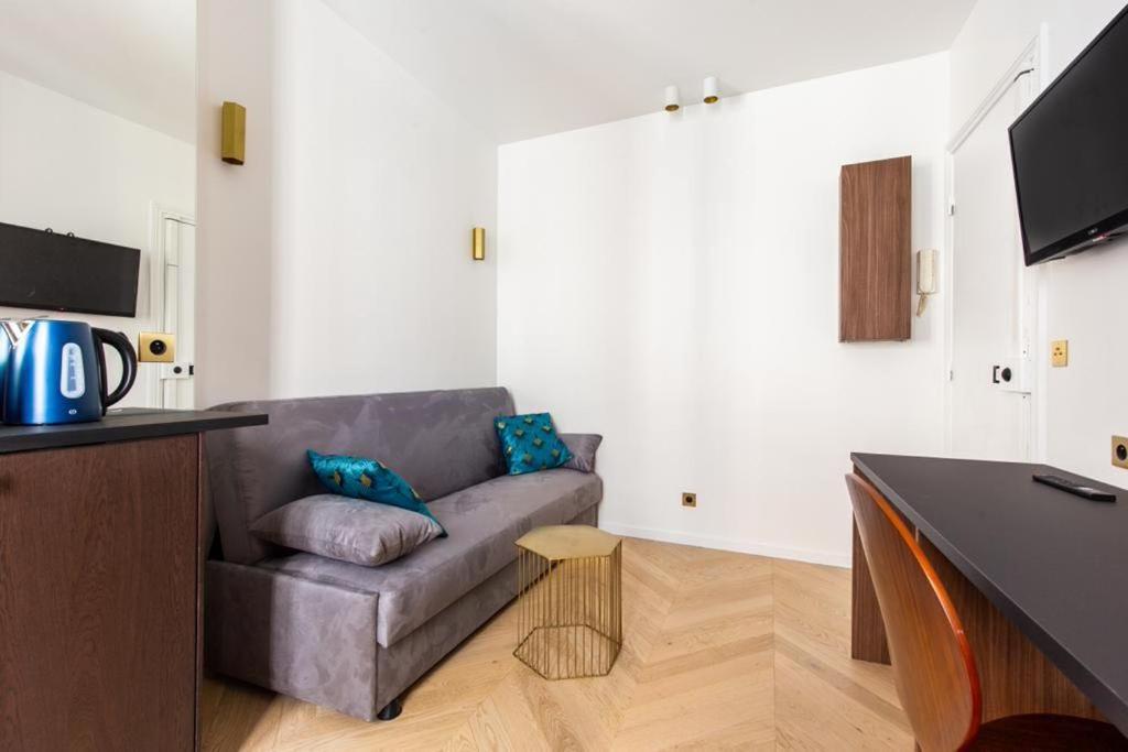 Apartment In The Heart Of Nation Charonne Paris