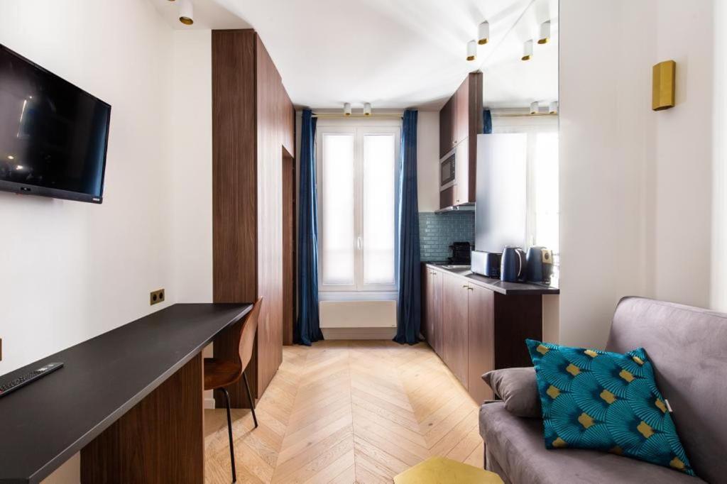 Apartment In The Heart Of Nation Charonne