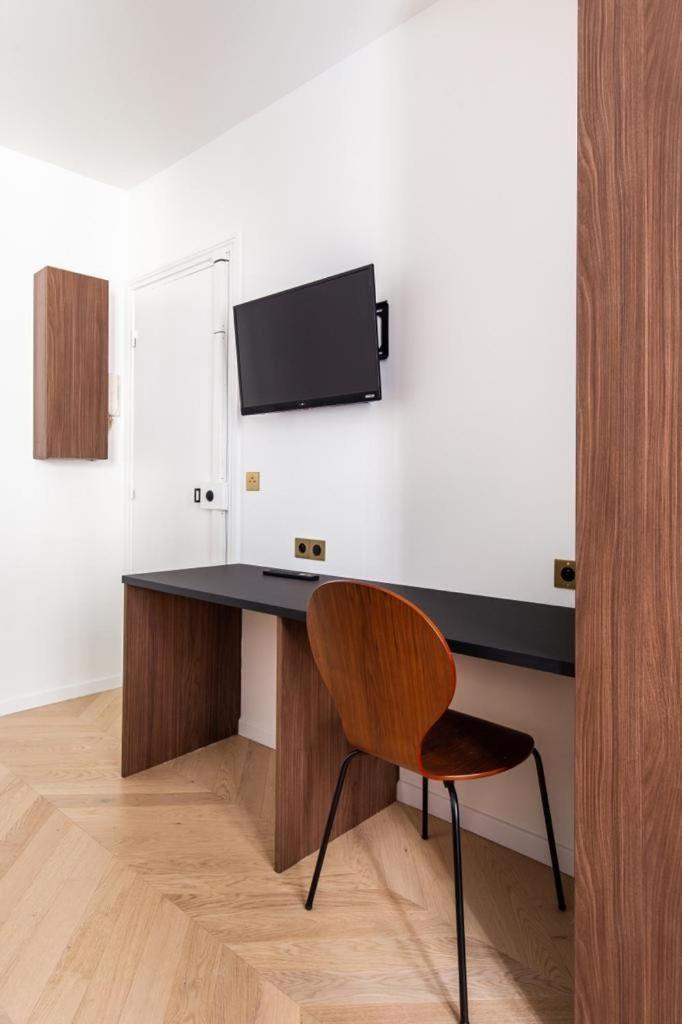 In The Heart Of Nation Charonne Apartment