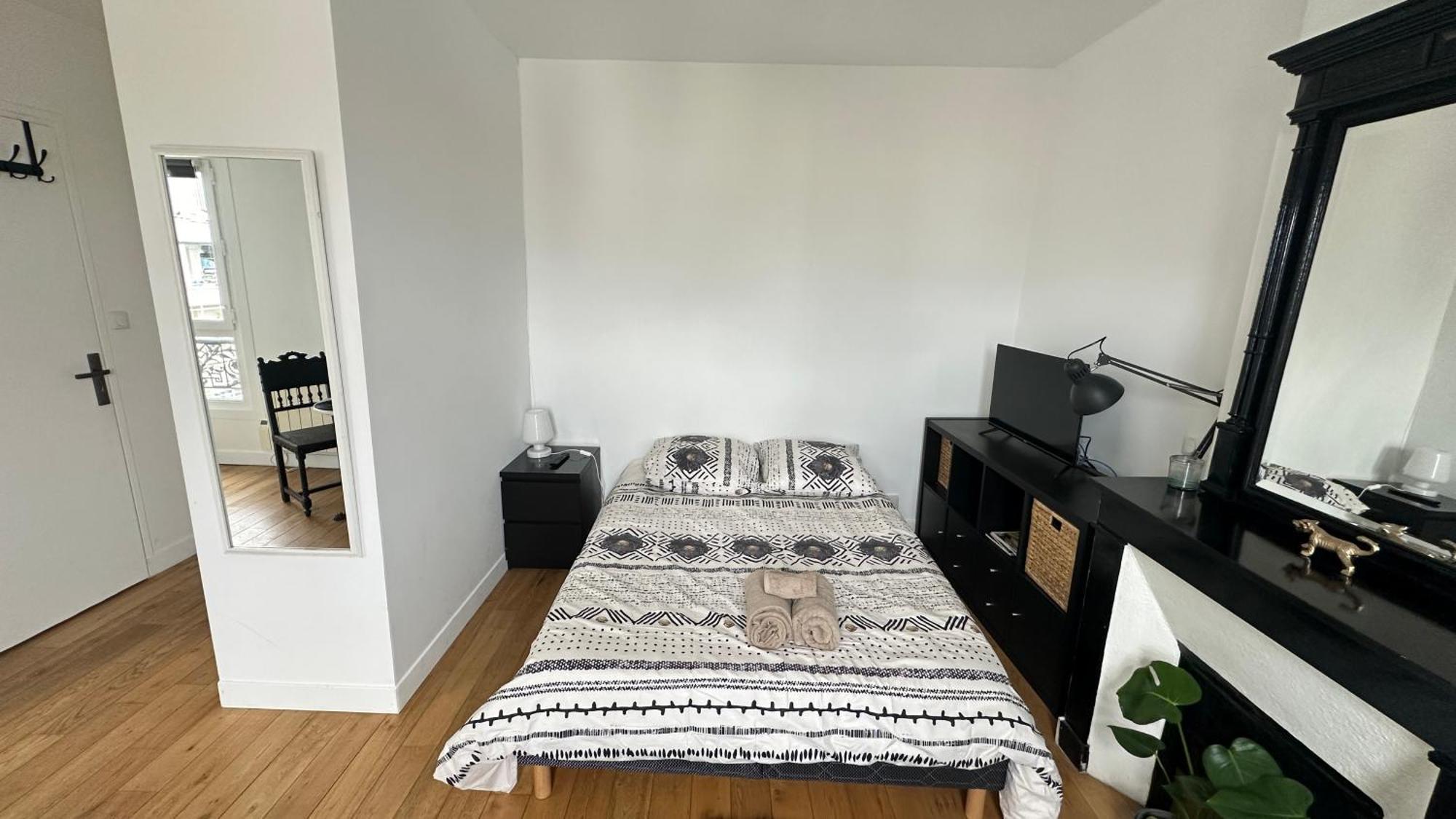 Charmant Studio Au Coeur Du 18e Appartement