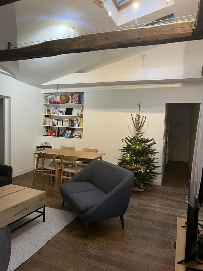 Apartment Idealement Situe Ternes-champs Elysees *