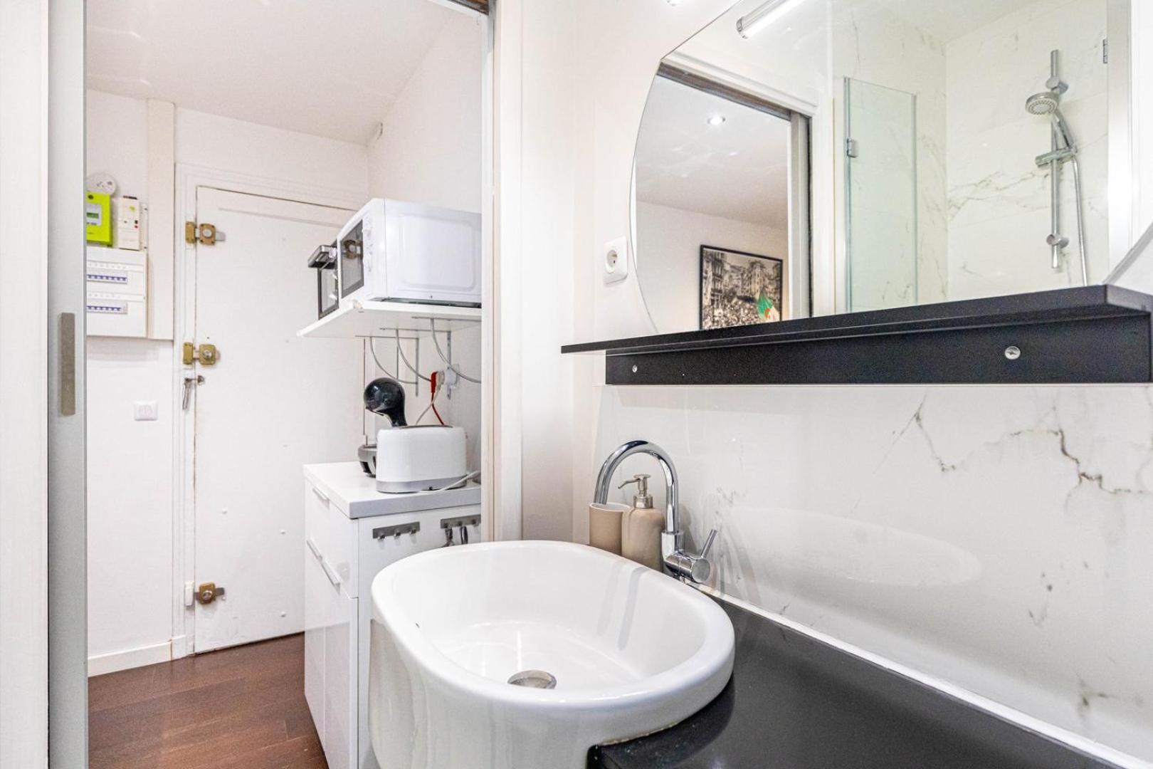 Guestready - Confortable A 2 Pas Du Louvre Appartement Paris
