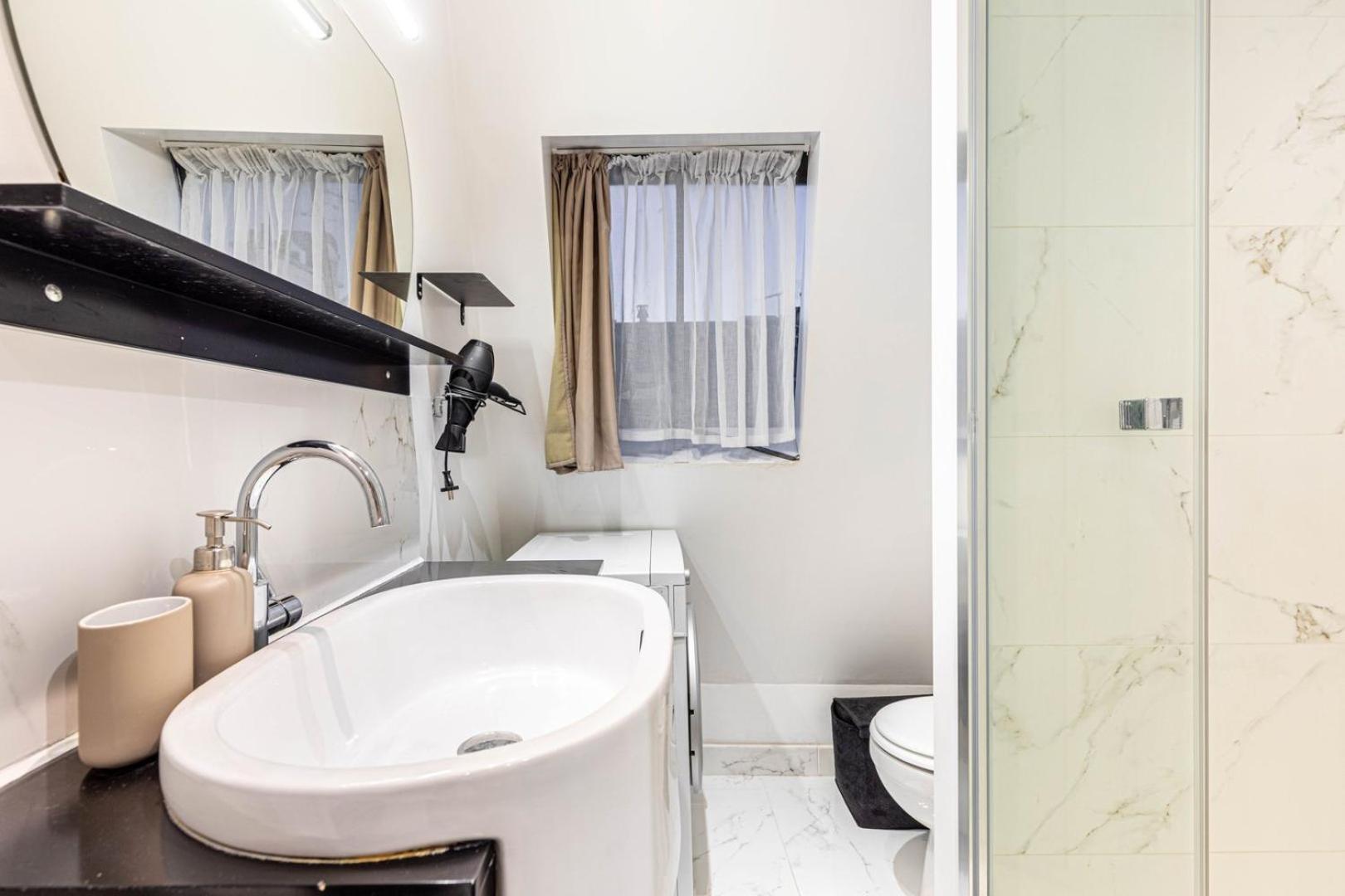 Guestready - Confortable A 2 Pas Du Louvre * Paris