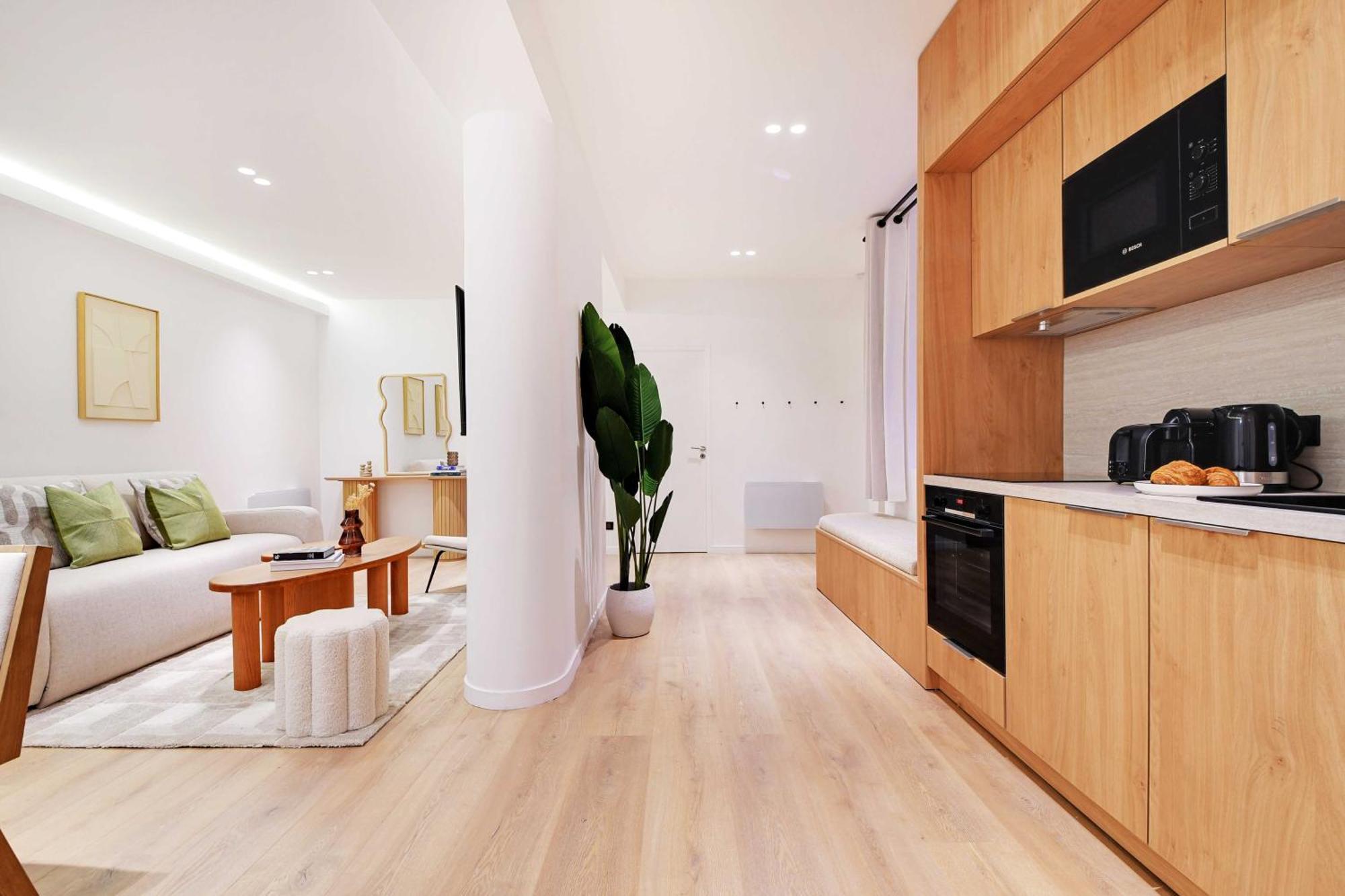 Sumptuous - 2br-6p - Center Of