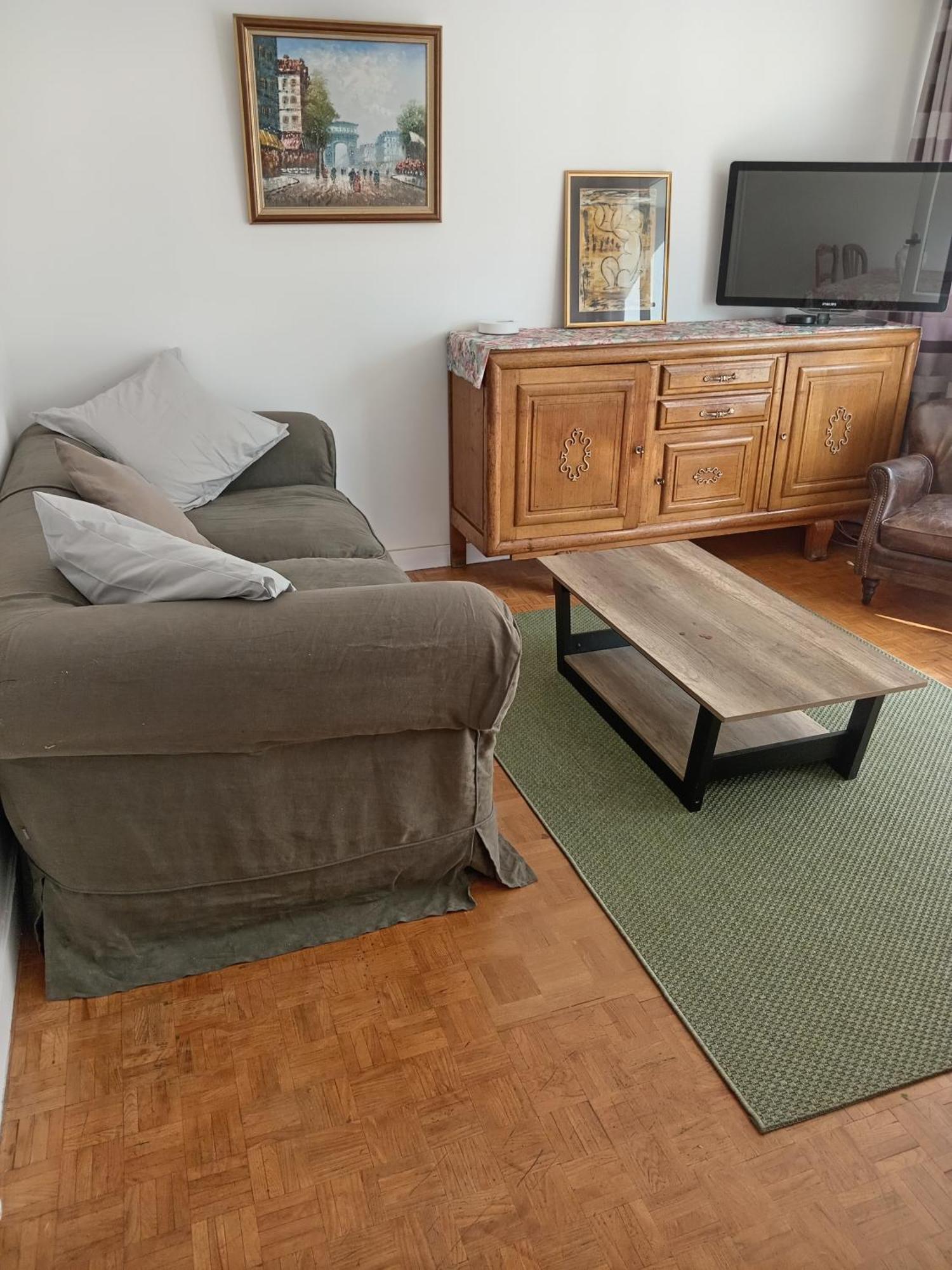 Homestay Double Lumineuse Centre Deux Pas Du Metro