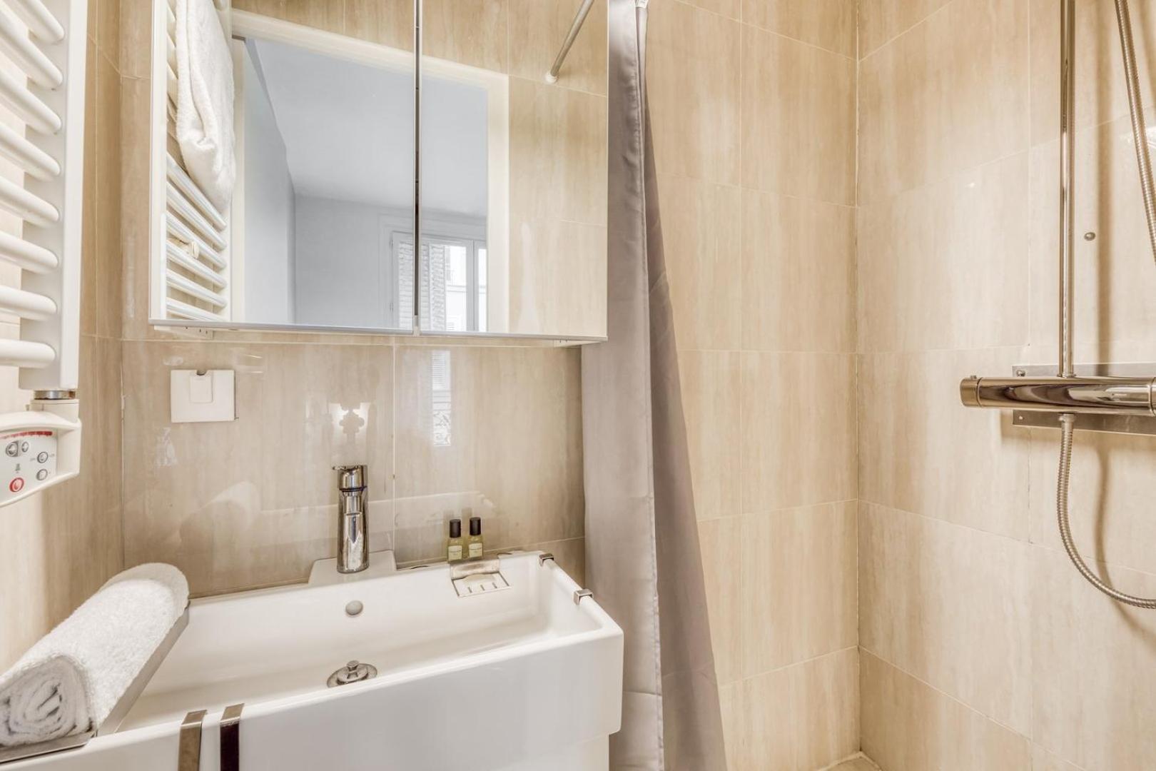 Charming Close To Gare De Lyon *