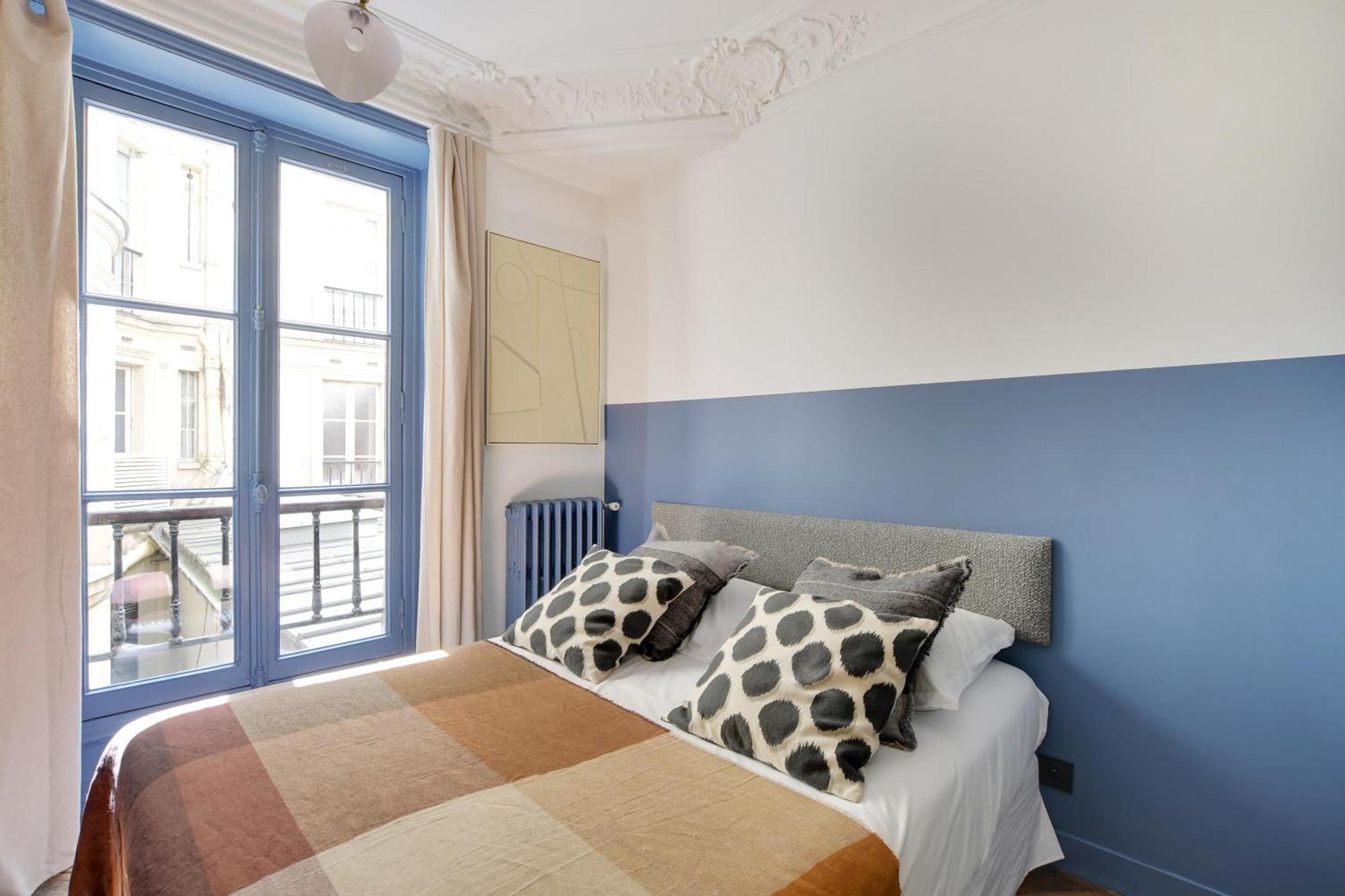 Pure Gem In The Heart Of Saint Germain - 2ch-6p *
