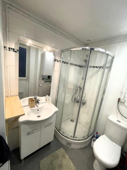 Apartment Paris: Batignolles Paris