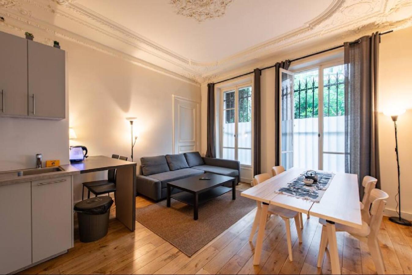 Apartment Geranimus Morland : Hearth Of Paris