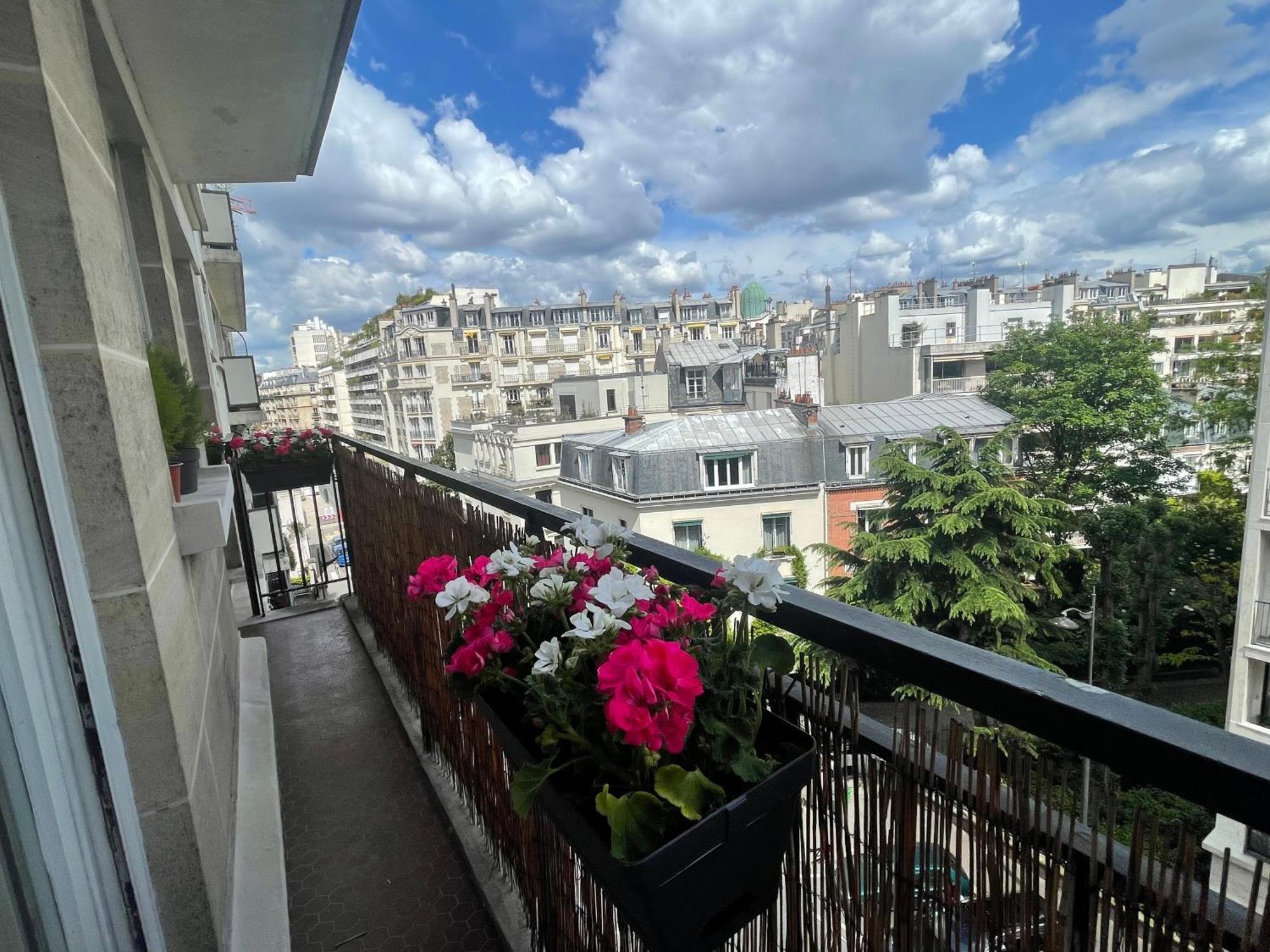 Apartment 3 Pieces Paris16 *