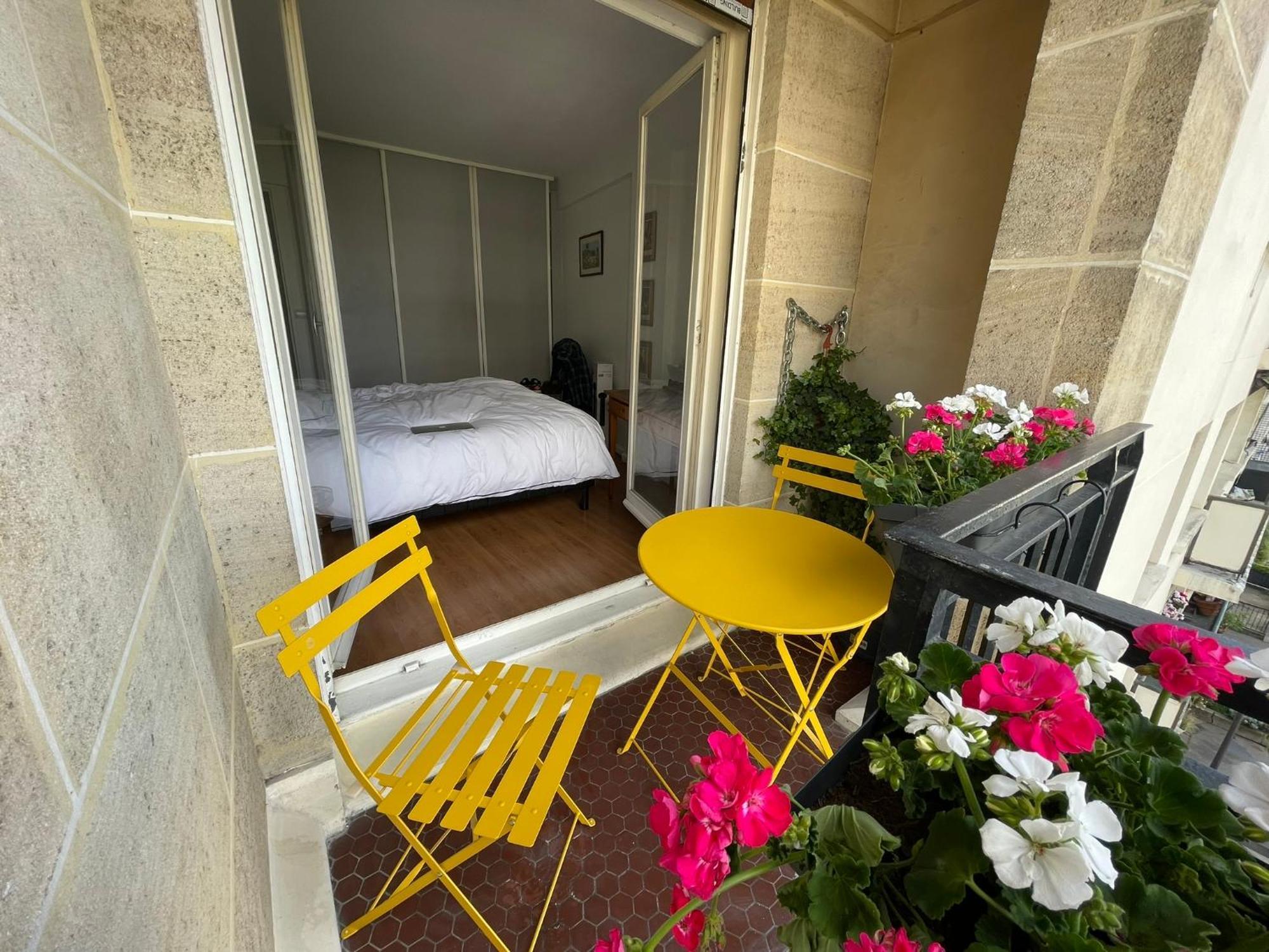 3 Pieces Paris16 Apartment