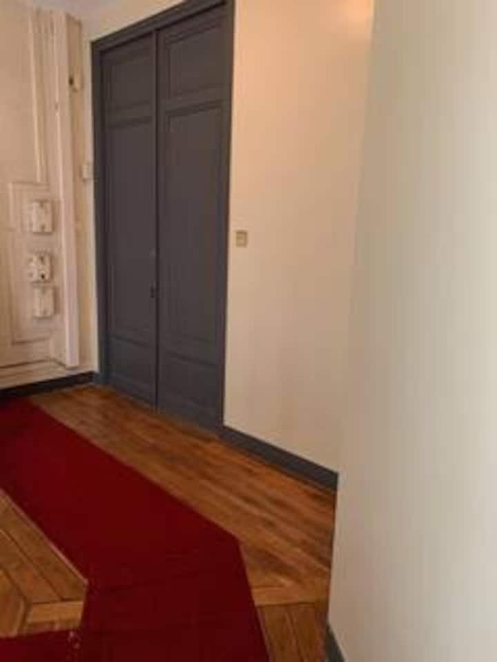 Apartment Tour Eiffel Invalides Paris