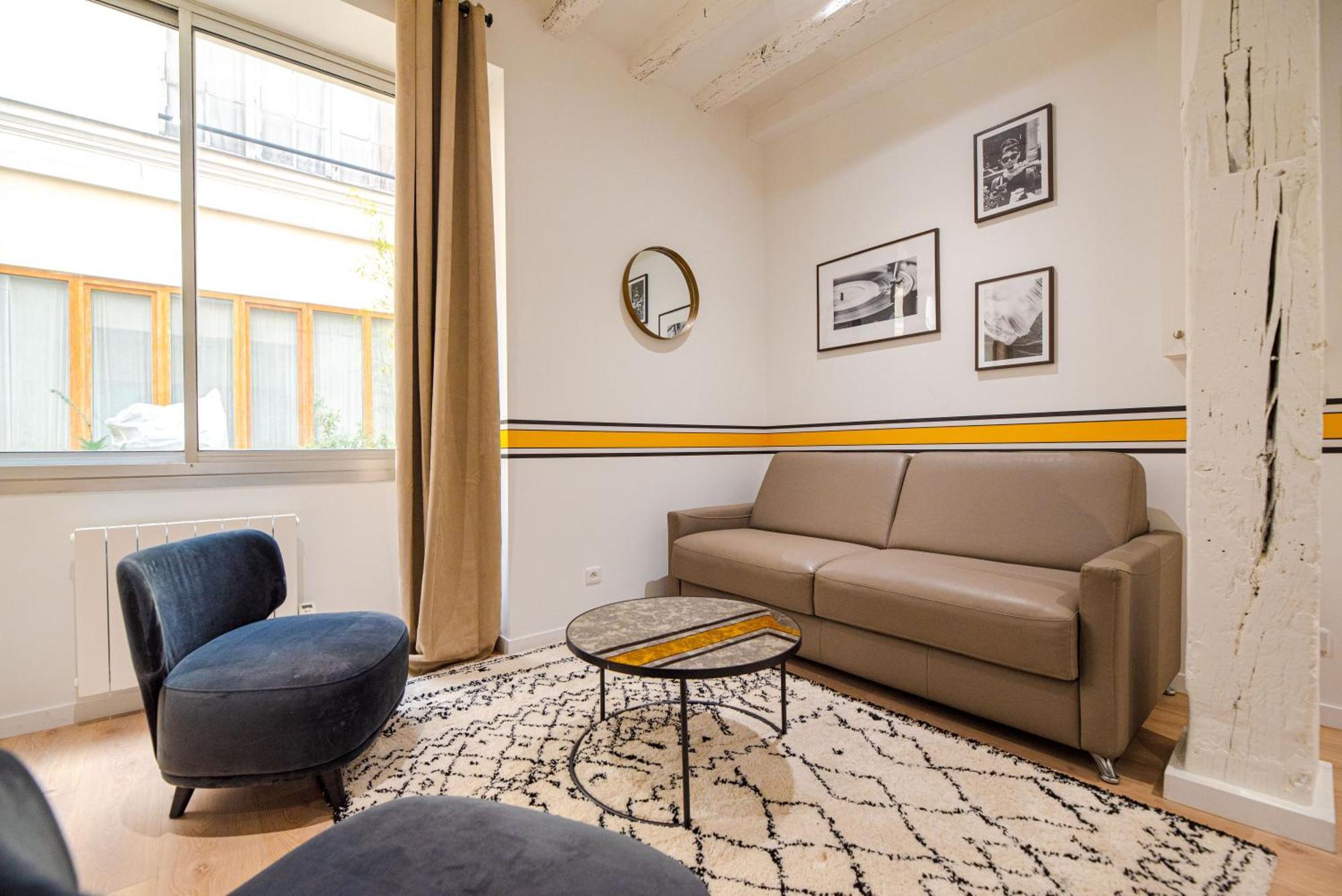 Apartment Mbm - Marais Paris
