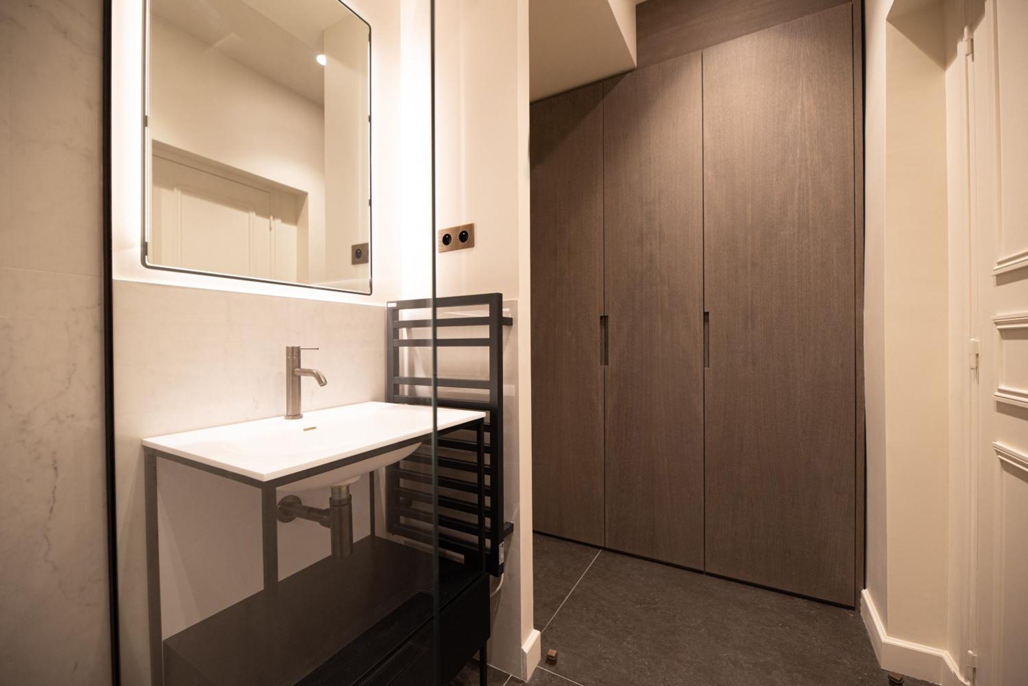 Apartment Mbm - Luxury In Marais Paris