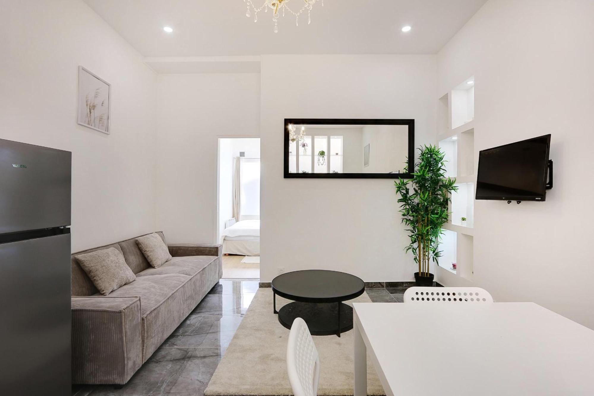 Apartment Sublime 2 Bedroom Flat In