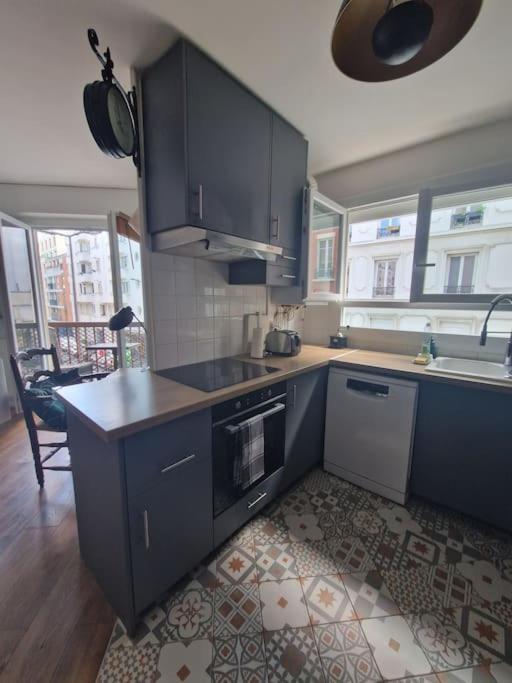 Lumineux Proche Montmartre Appartement Paris