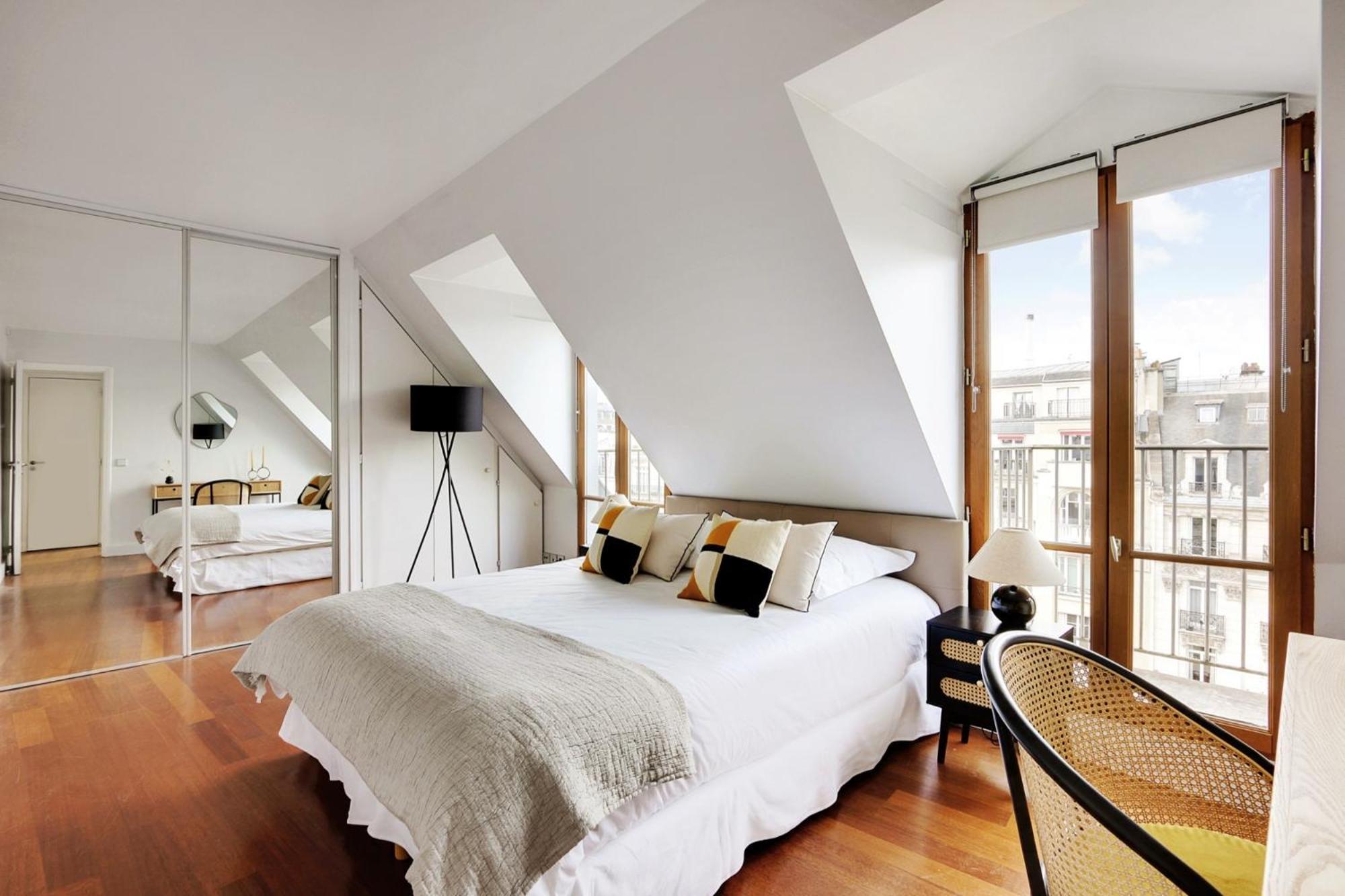 Apartment Eiffel Tower View - Time Right *