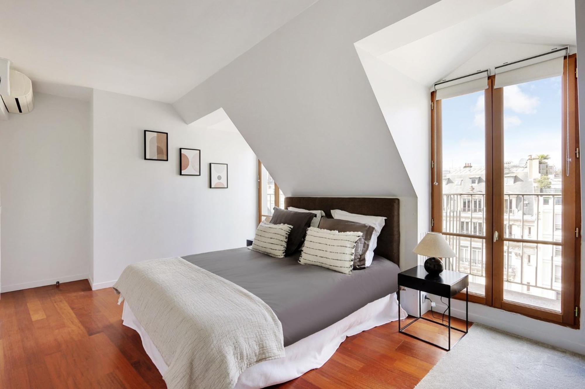 Apartment Eiffel Tower View - Time Right