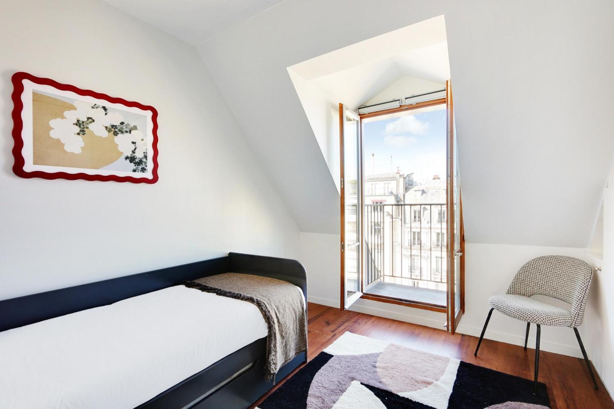 Eiffel Tower View - Time Right * Paris