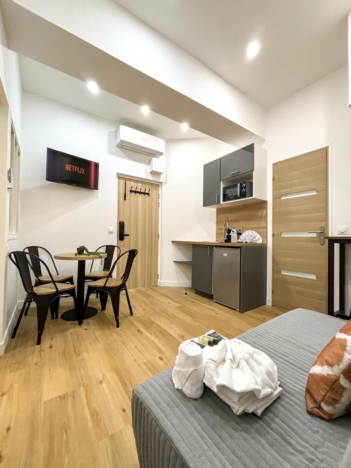 Nets - La Coulee Verte Apartment