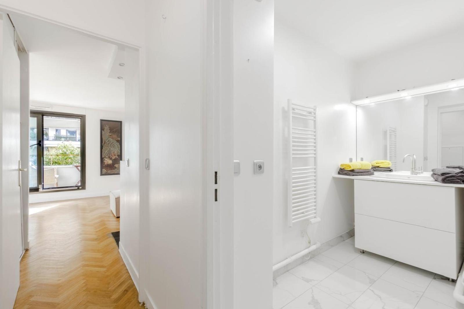 Apartment Grand Studio Moderne Tour Eiffel
