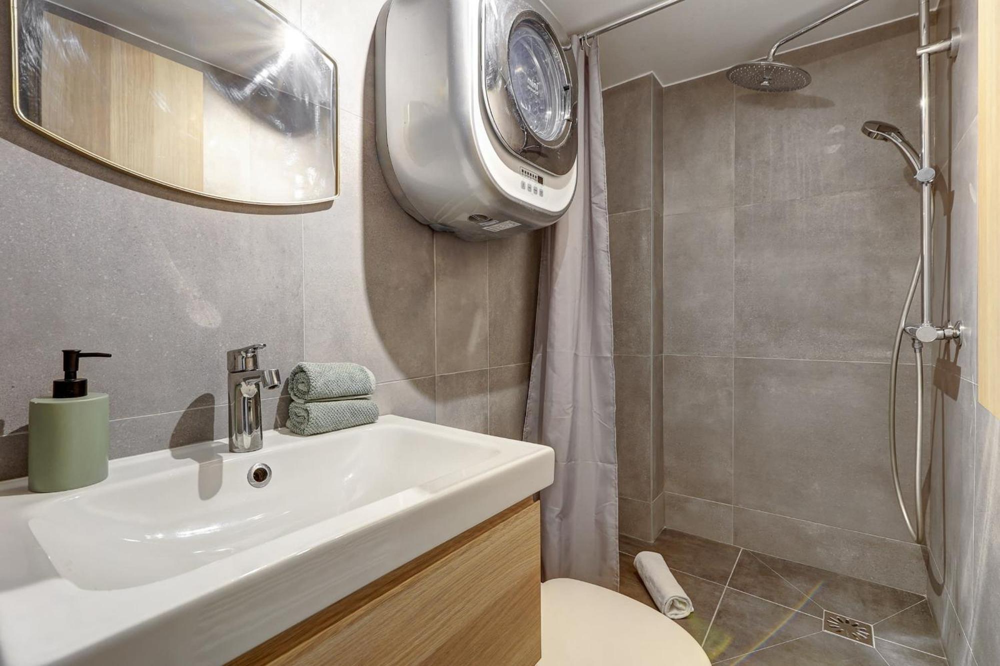 Le Marais & Pompidou - Cityapartmentstay Apartment