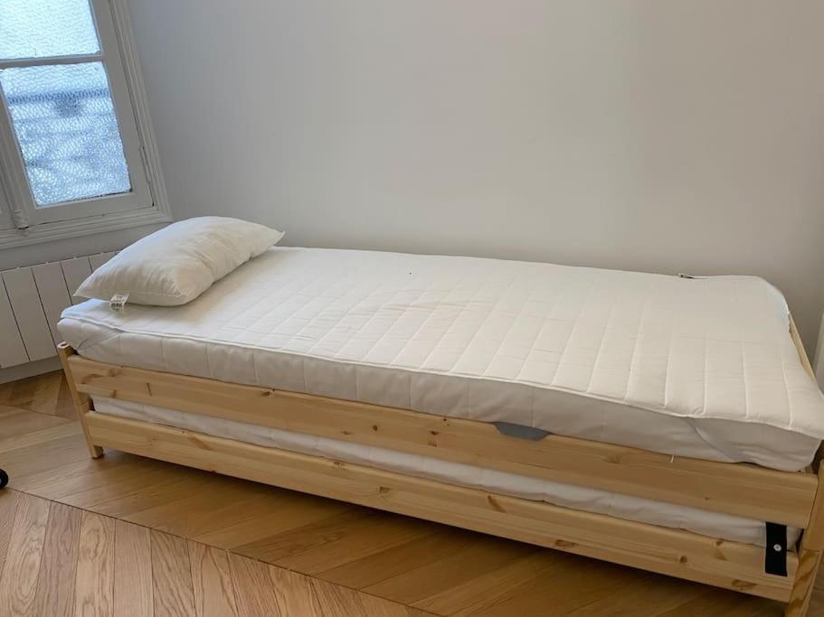 West Livingtrendy Area Spacious 2br Opera Montmartre Apartment Paris