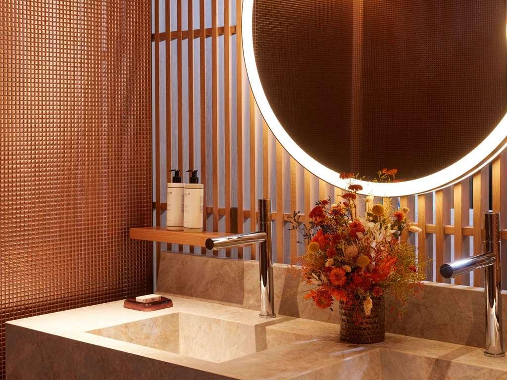 Hotel So/
