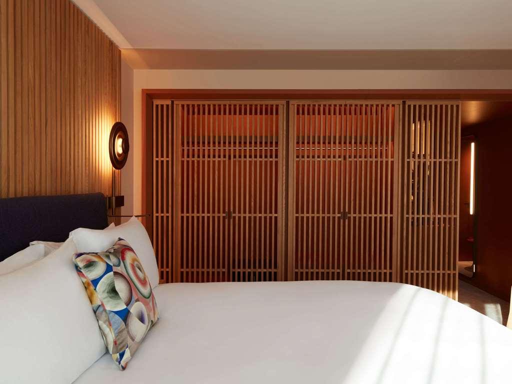 Hotel So/ *