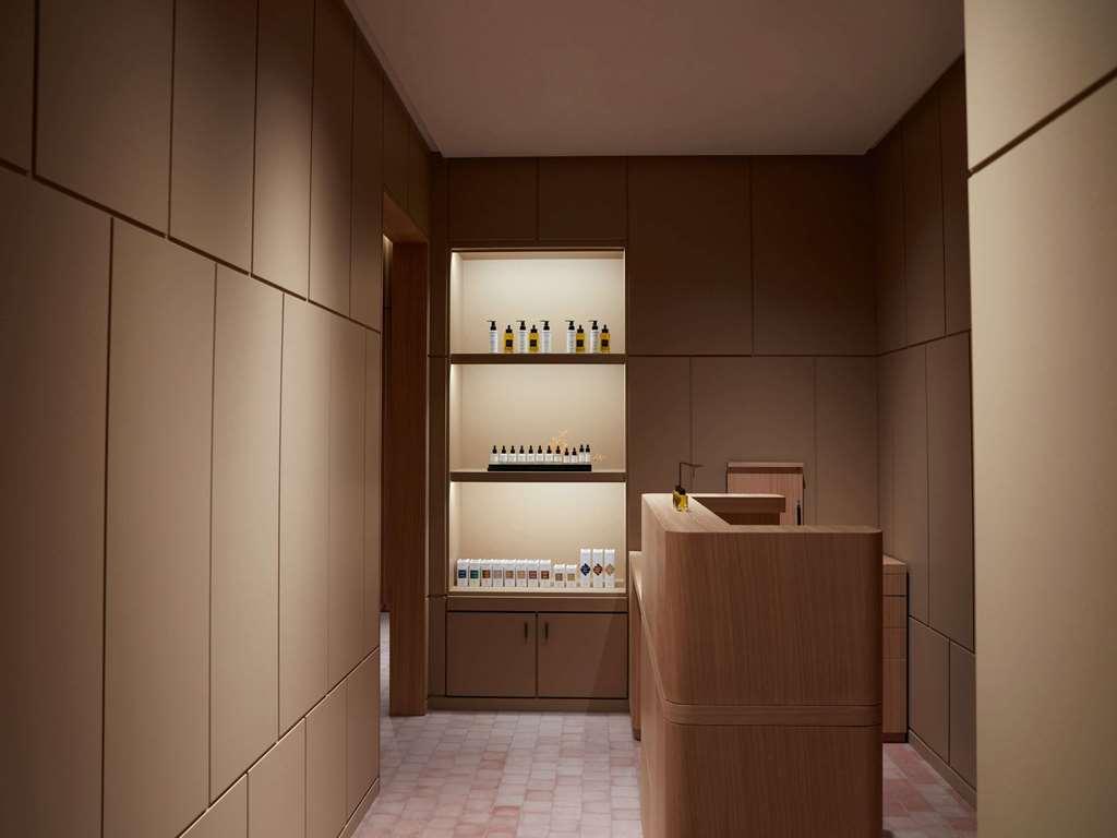 Hotel So/